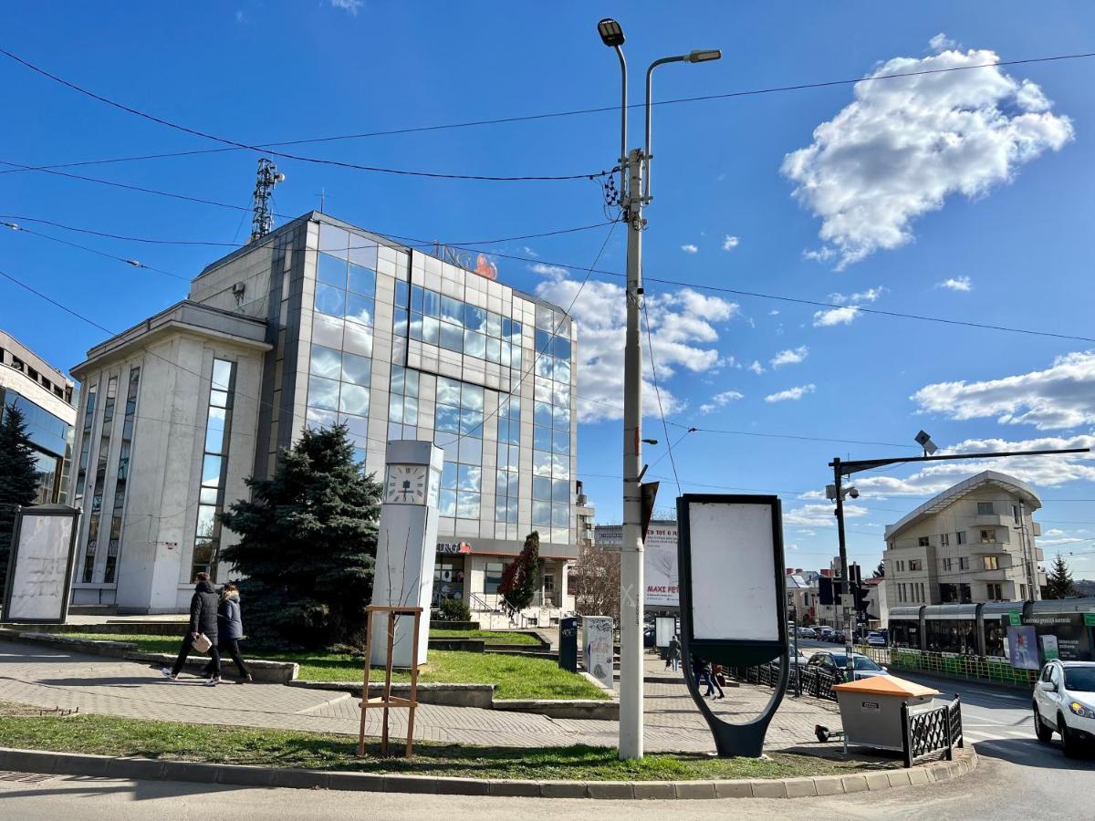 Mnm Lapusneanu Iasi Exterior foto